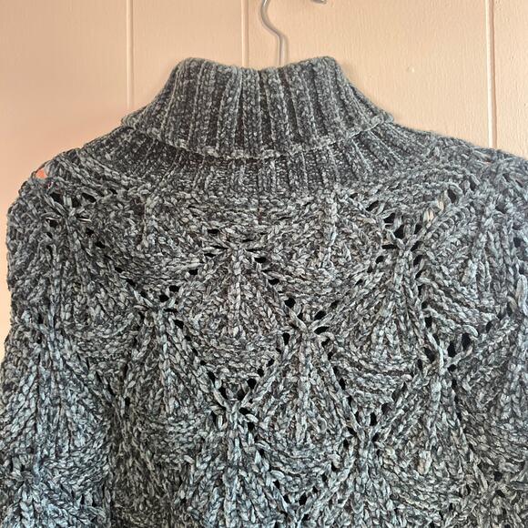 POL Chenille knit Green Turtleneck Oversized Cropped Sweater - Picture 8 of 8